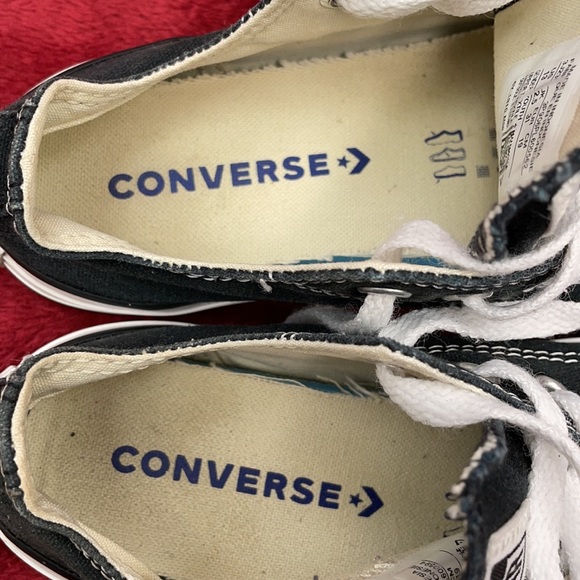 ⭐️CONVERSE⭐️ ALL STAR CHUCK TAYLOR SNEAKERS - Picture 7 of 8